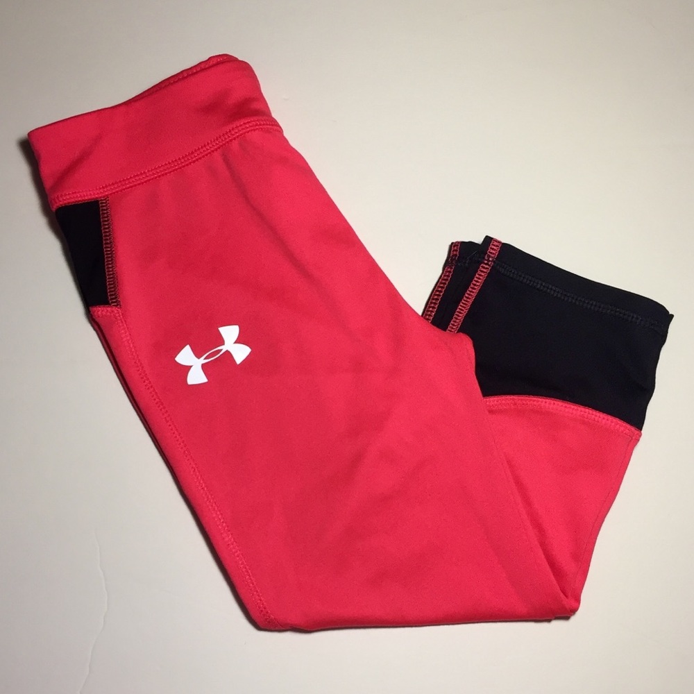 Girls Under Armour capris
